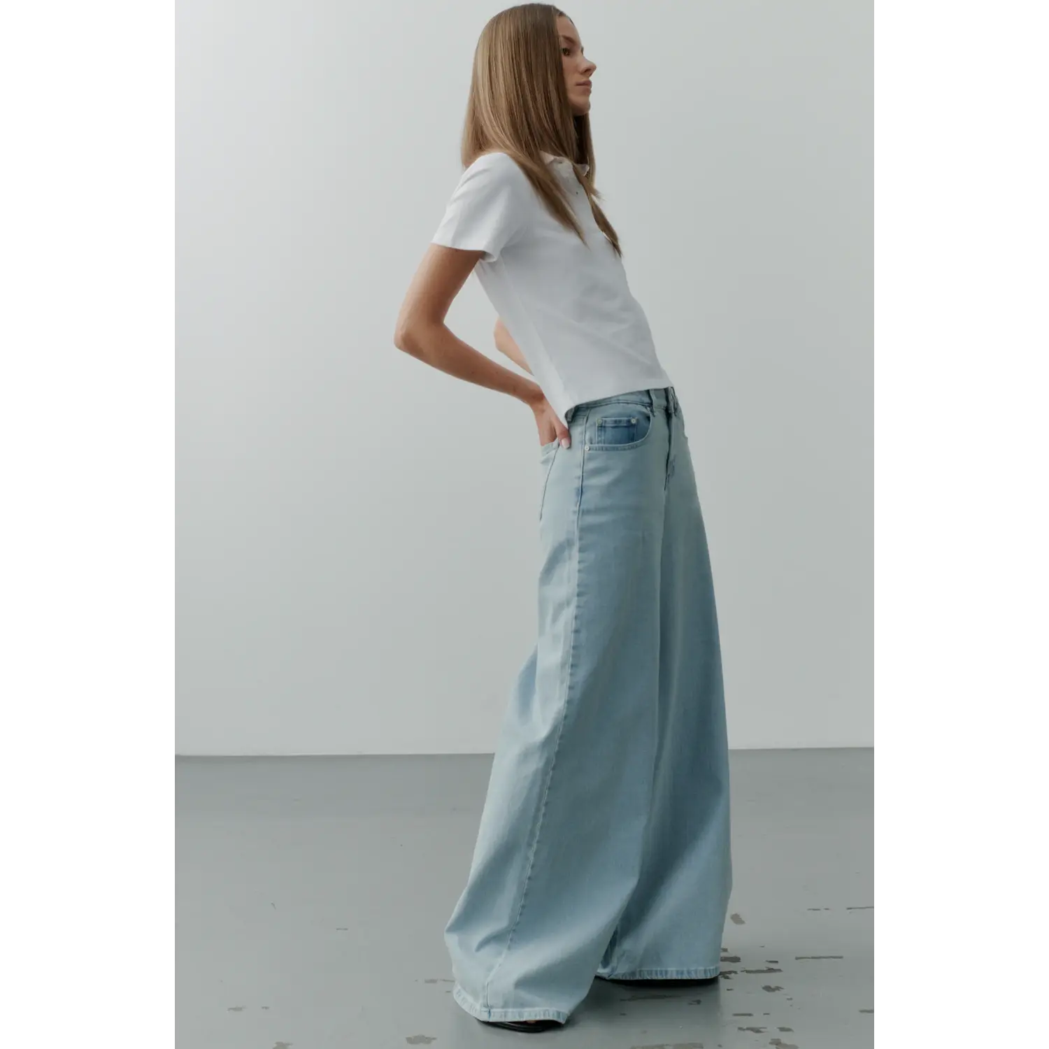 IVY Copenhagen Tyla Oversized Wide Leg Jeans Licht Blauw - Afbeelding 4