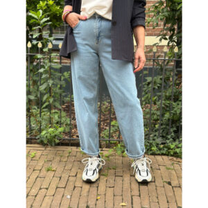 Selected Femme SLFAlice MW Barrel Jeans Licht Blauw