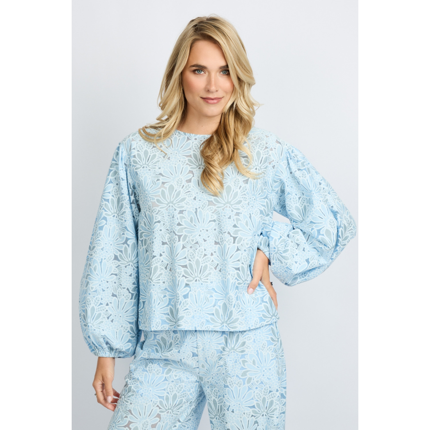 Fluresk Jazmin Flower Blouse Top Licht Blauw - Afbeelding 4