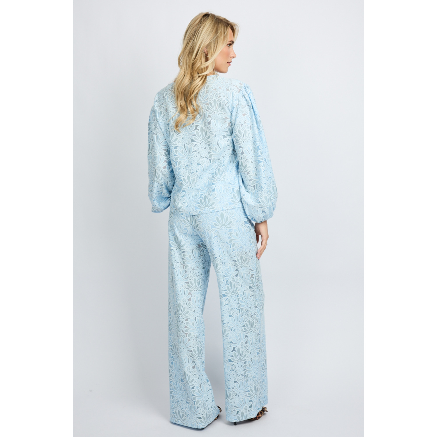 Fluresk Jazmin Flower Blouse Top Licht Blauw - Afbeelding 5
