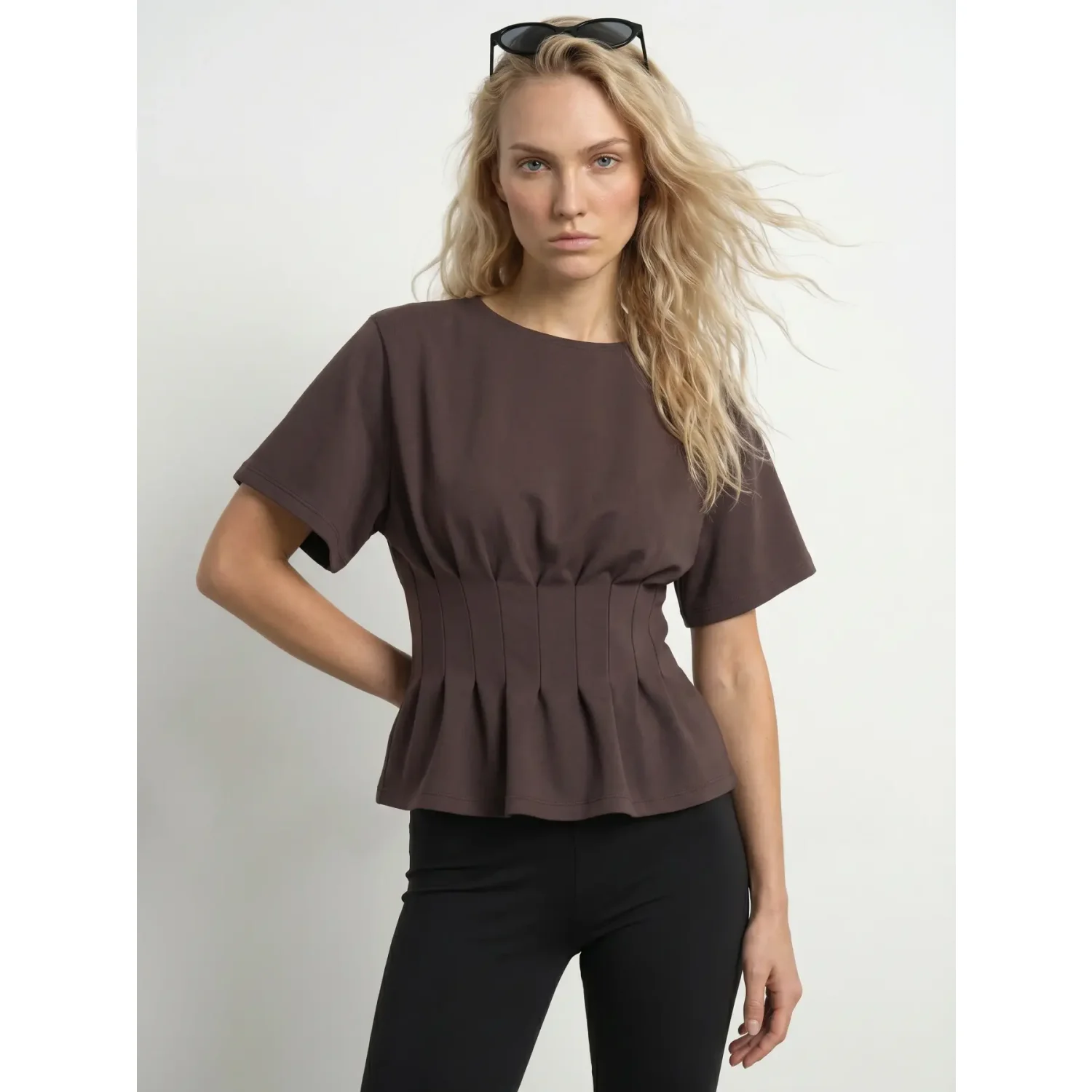 Hypedrop HDoria SS Pleated T-Shirt Bruin
