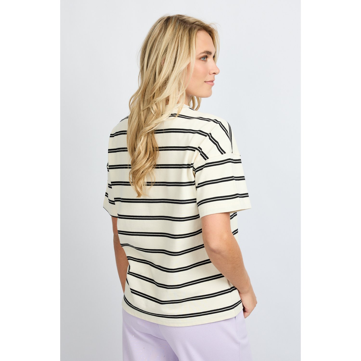 Fluresk Nayara Streep T-shirt Zwart Wit - Afbeelding 2